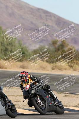 media/Nov-16-2025-Race Pace (Sun) [[8c5fa54630]]/Non Verified Riders (1st 20 Minutes)/2-Turn 10 (1010am)/